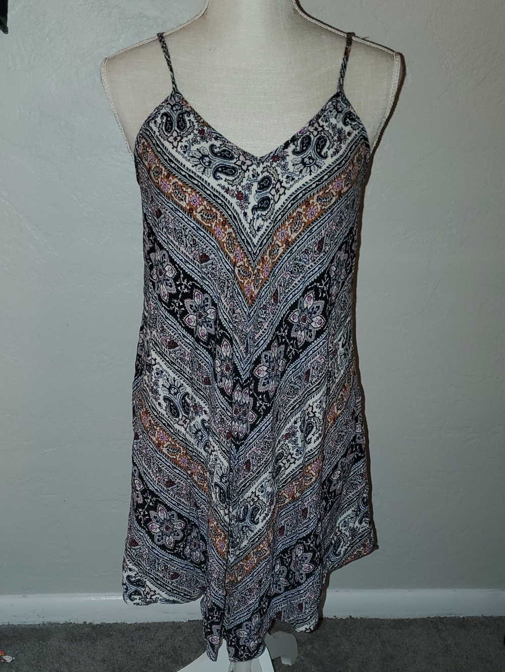 AMERICAN EAGLE OUTFITTERS Spaghetti Strap Printed Slip Dress Boho Paisley Floral